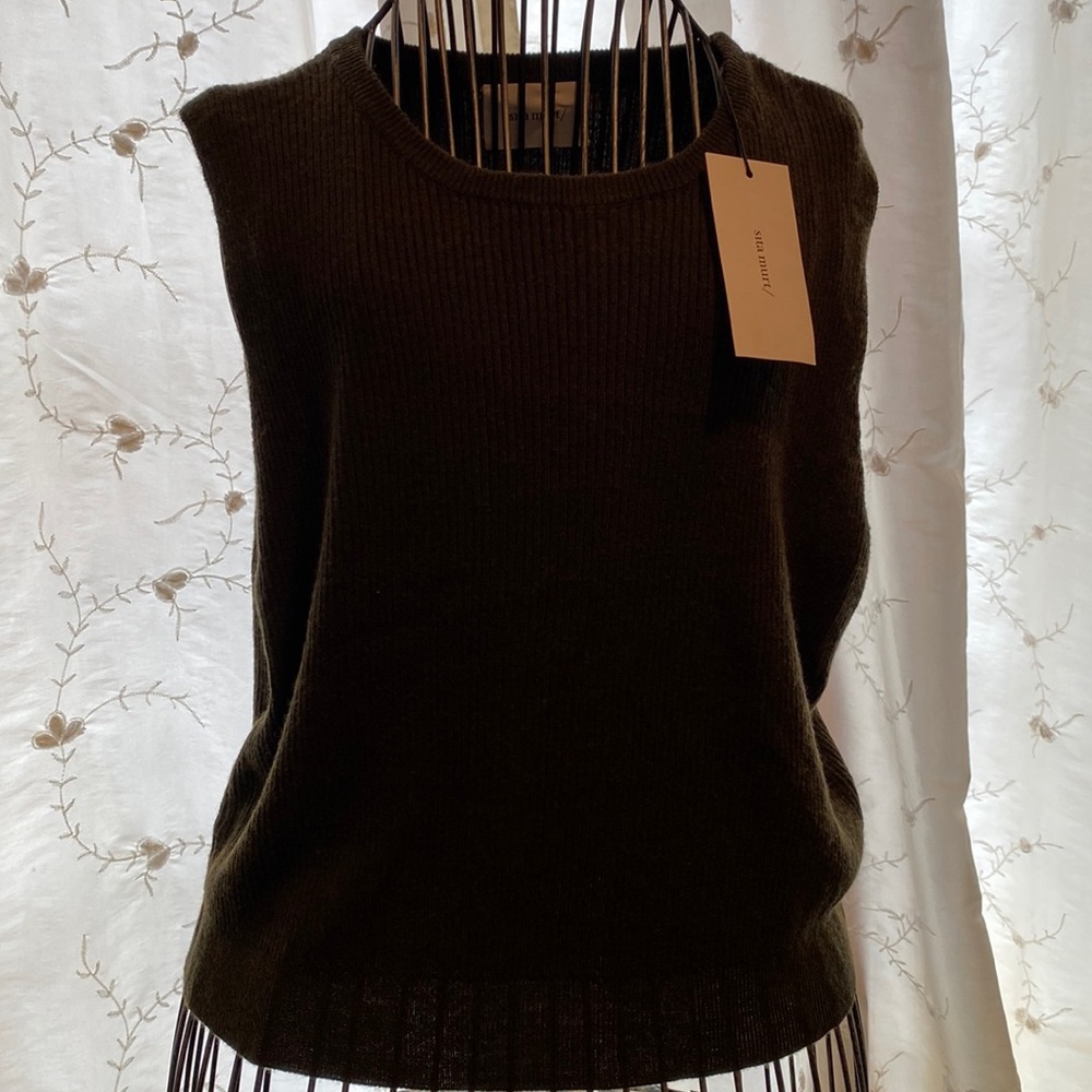 ~sita murt~ Sleeveless Vest Top
